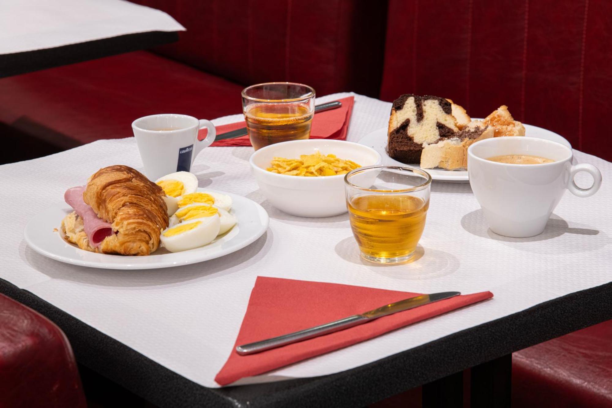 Hotel Ambassadeur Paris Ngoại thất bức ảnh
