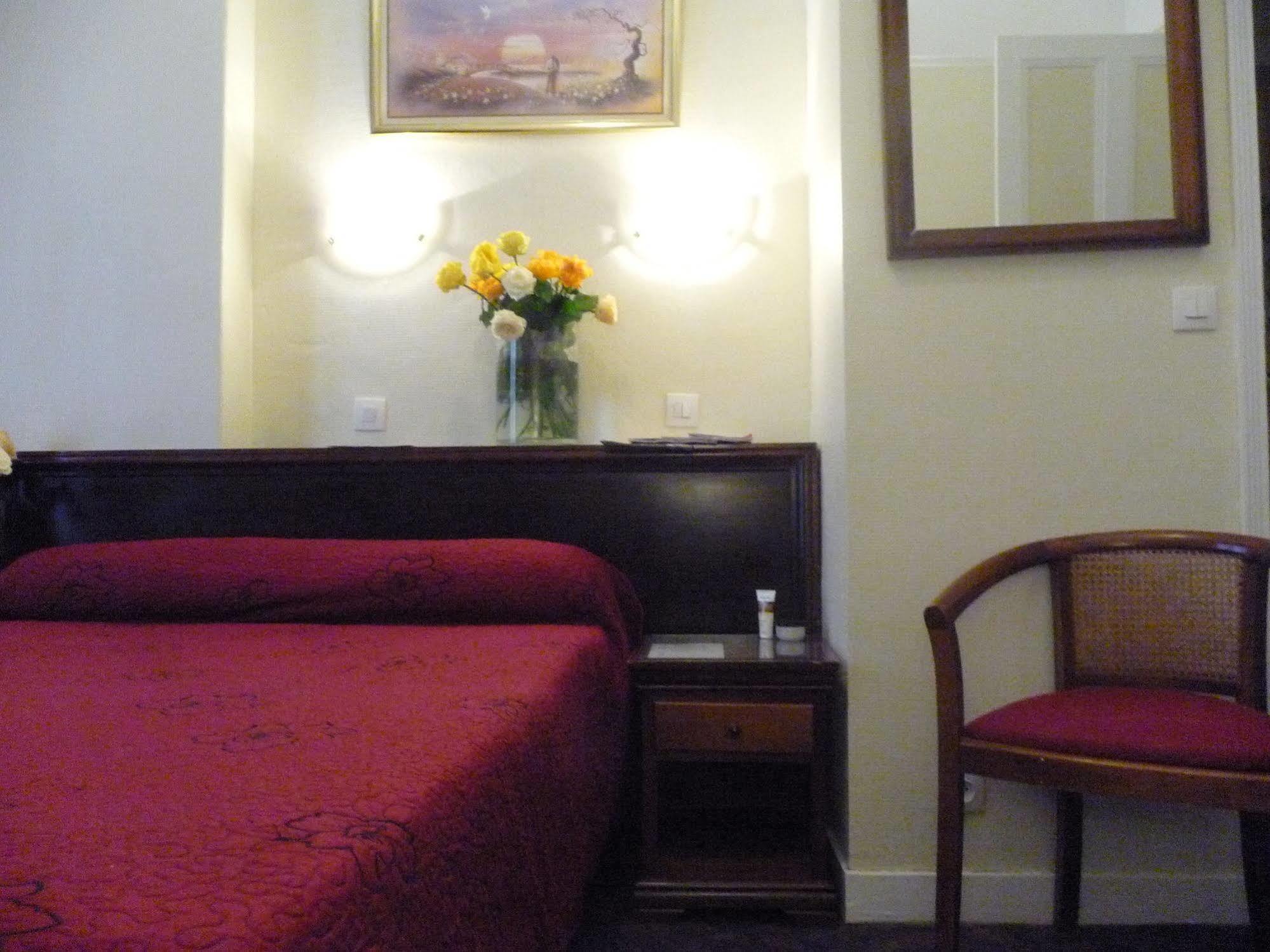 Hotel Ambassadeur Paris Ngoại thất bức ảnh